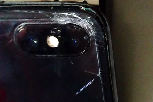 iphonex2.jpg